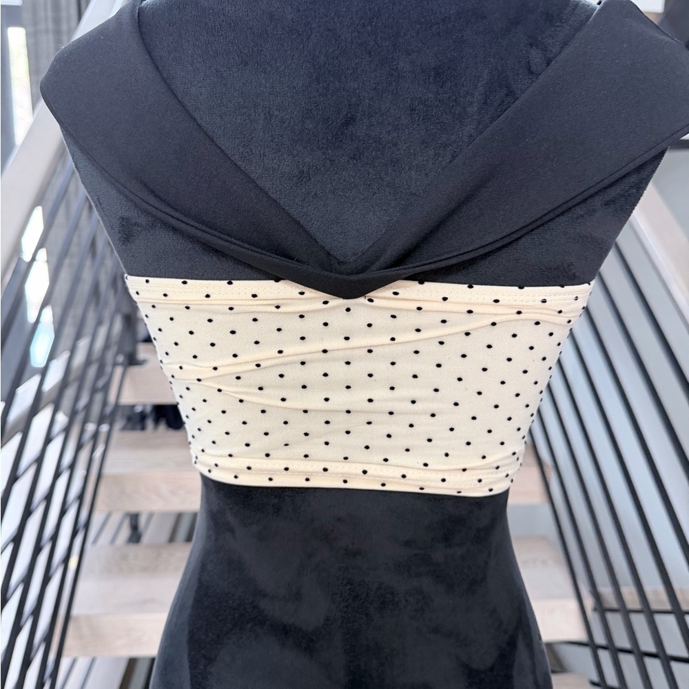 New Y2K  Pinup Black and Cream Polka Dot off shoulder Top with a bow size XS - Picture 7 of 7